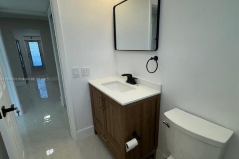 Apartamento en alquiler en Hollywood, Florida, 1 dormitorio, 65.03 m2 № 1956501 - foto 7