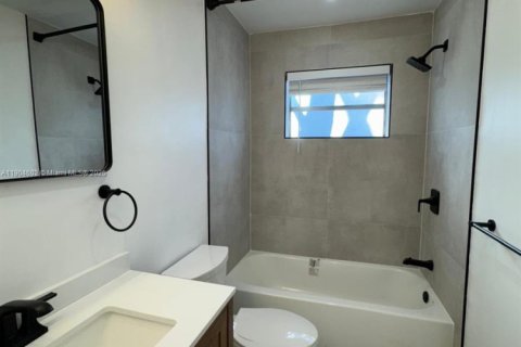 Apartamento en alquiler en Hollywood, Florida, 1 dormitorio, 65.03 m2 № 1956501 - foto 6