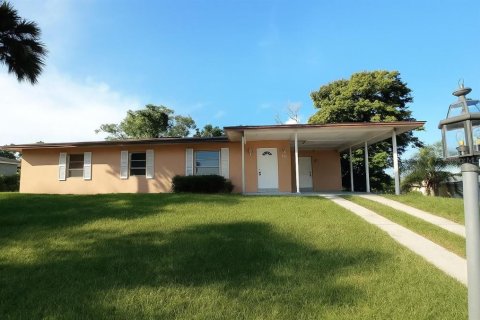 Casa en alquiler en Deltona, Florida, 3 dormitorios, 115.94 m2 № 1912965 - foto 2