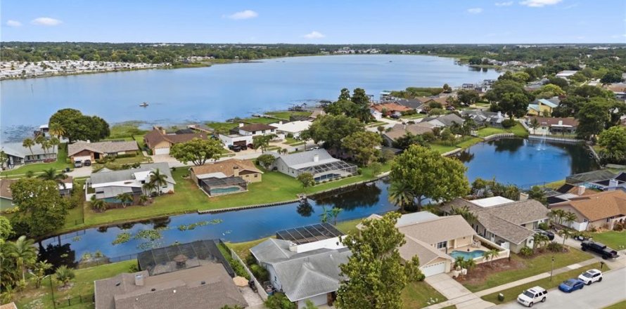 Casa en Largo, Florida 3 dormitorios, 177.26 m2 № 2216910