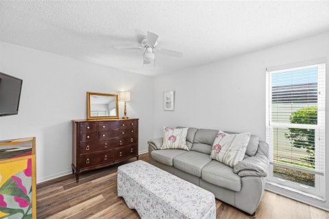 Casa en venta en Largo, Florida, 3 dormitorios, 177.26 m2 № 2216910 - foto 19