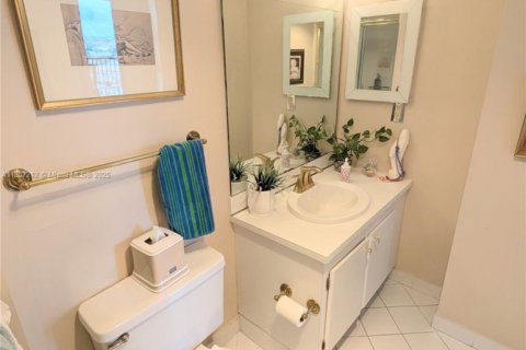 Condominio en venta en Aventura, Florida, 2 dormitorios, 105.72 m2 № 1881623 - foto 4