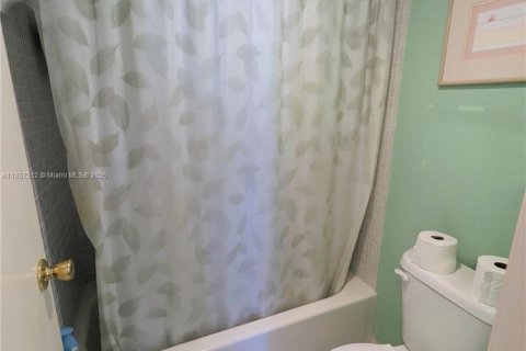 Condominio en venta en Aventura, Florida, 2 dormitorios, 105.72 m2 № 1881623 - foto 6