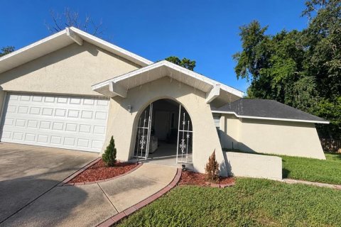 Casa en venta en Spring Hill, Florida, 3 dormitorios, 130.06 m2 № 2391207 - foto 2