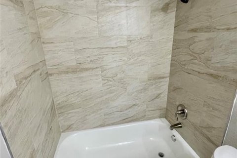 Copropriété à louer à Orlando, Floride: 2 chambres, 87.61 m2 № 1883743 - photo 18