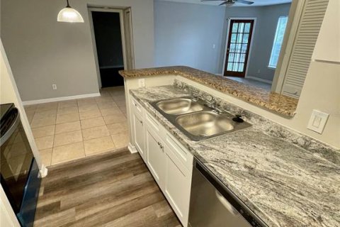 Copropriété à louer à Orlando, Floride: 2 chambres, 87.61 m2 № 1883743 - photo 11