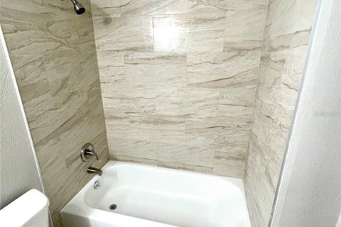 Copropriété à louer à Orlando, Floride: 2 chambres, 87.61 m2 № 1883743 - photo 7