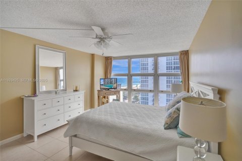 Copropriété à vendre à Pompano Beach, Floride: 2 chambres, 97.55 m2 № 1988623 - photo 28