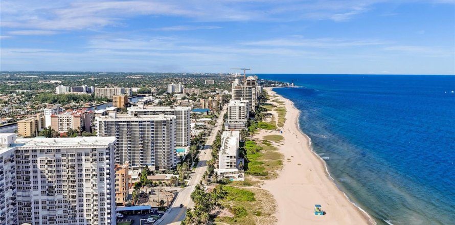 Condo à Pompano Beach, Floride, 2 chambres № 1988623
