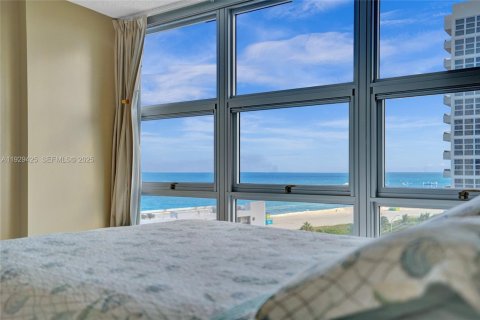 Copropriété à vendre à Pompano Beach, Floride: 2 chambres, 97.55 m2 № 1988623 - photo 23