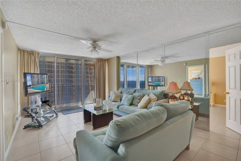 Copropriété à vendre à Pompano Beach, Floride: 2 chambres, 97.55 m2 № 1988623 - photo 9