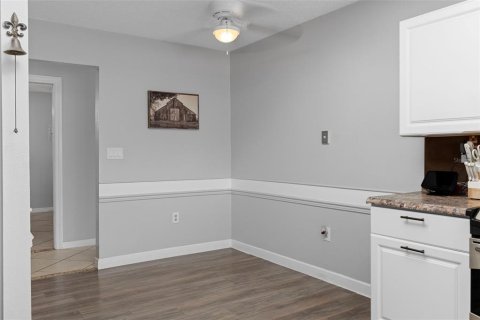 Casa en venta en Spring Hill, Florida, 3 dormitorios, 195.93 m2 № 2220610 - foto 19
