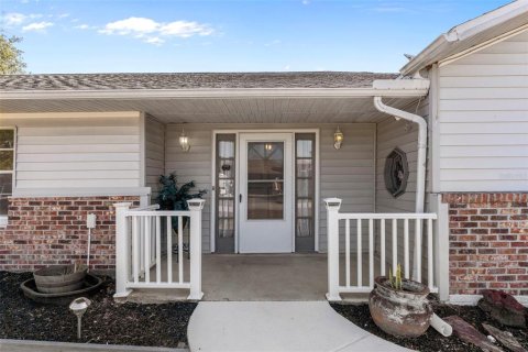Casa en venta en Spring Hill, Florida, 3 dormitorios, 195.93 m2 № 2220610 - foto 6