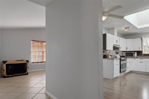 Casa en venta en Spring Hill, Florida, 3 dormitorios, 195.93 m2 № 2220610 - foto 15