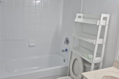 Copropriété à vendre à Homestead, Floride: 3 chambres, 102.1 m2 № 1978325 - photo 4