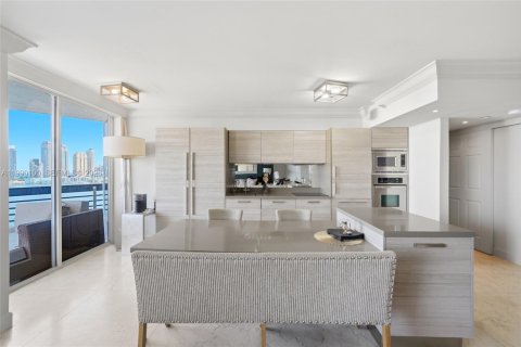 Copropriété à vendre à Aventura, Floride: 2 chambres, 126.81 m2 № 2052077 - photo 4