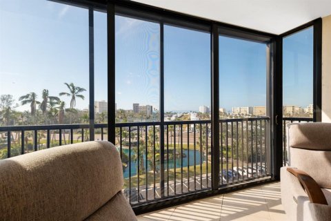Condominio en venta en Sarasota, Florida, 2 dormitorios, 107.02 m2 № 1568593 - foto 3