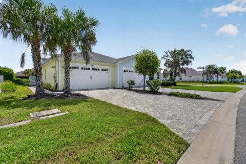 Casa en venta en Daytona Beach, Florida, 2 dormitorios, 140.19 m2 № 2138697 - foto 3