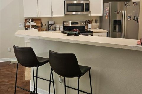 Townhouse in Winter Springs, Florida 2 bedrooms, 144.74 sq.m. № 1906935 - photo 8