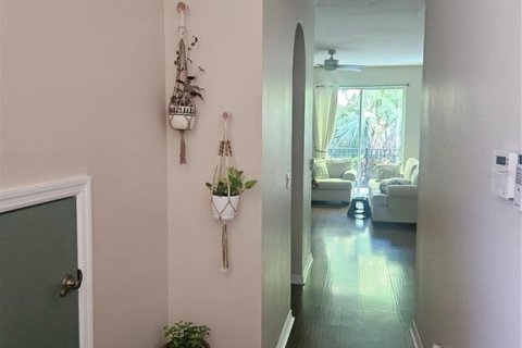 Townhouse in Winter Springs, Florida 2 bedrooms, 144.74 sq.m. № 1906935 - photo 3