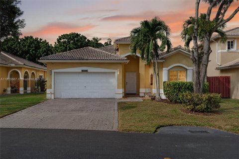 Villa ou maison à vendre à Miami, Floride: 3 chambres, 146.97 m2 № 1975457 - photo 5