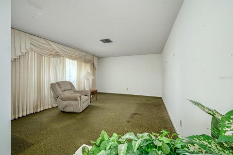 House in Titusville, Florida 4 bedrooms, 195.65 sq.m. № 1843591 - photo 8