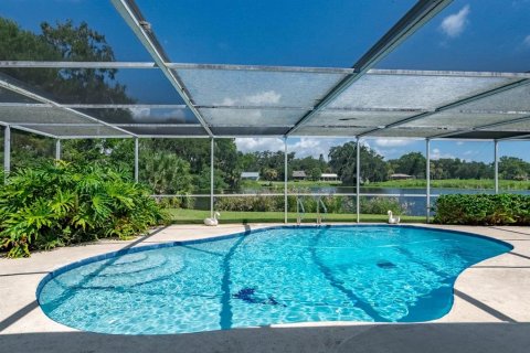 House in Titusville, Florida 4 bedrooms, 195.65 sq.m. № 1843591 - photo 3
