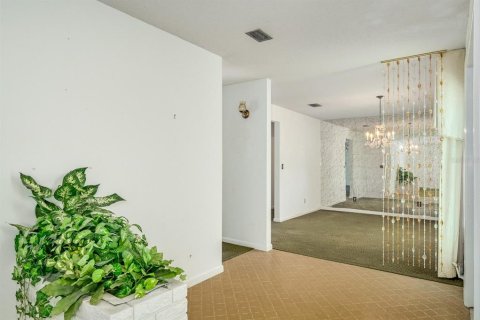 House in Titusville, Florida 4 bedrooms, 195.65 sq.m. № 1843591 - photo 5