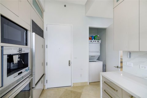 Copropriété à louer à Sunny Isles Beach, Floride: 2 chambres, 133.31 m2 № 2168144 - photo 7
