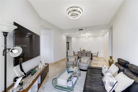 Copropriété à louer à Sunny Isles Beach, Floride: 2 chambres, 133.31 m2 № 2168144 - photo 6