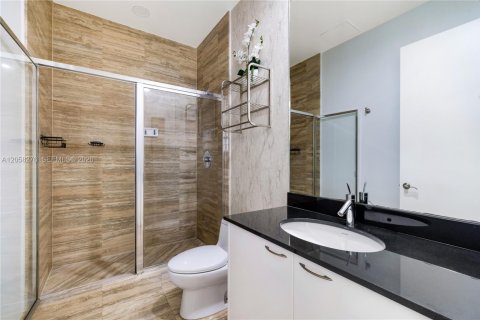 Copropriété à louer à Sunny Isles Beach, Floride: 2 chambres, 133.31 m2 № 2168144 - photo 14