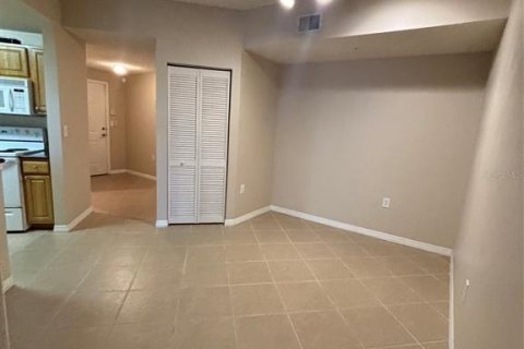 Copropriété à louer à Sarasota, Floride: 2 chambres, 115.29 m2 № 2405545 - photo 13