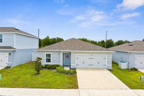 House in Brooksville, Florida 4 bedrooms, 159.98 sq.m. № 1765267 - photo 1