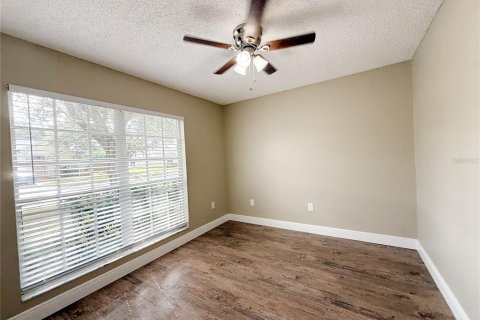 Villa ou maison à louer à Lutz, Floride: 4 chambres, 156.54 m2 № 2431714 - photo 8