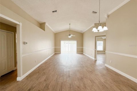 Villa ou maison à louer à Lutz, Floride: 4 chambres, 156.54 m2 № 2431714 - photo 2