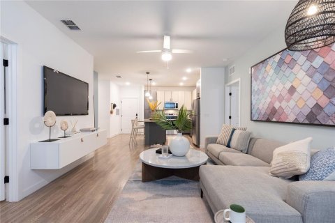 Снять в аренду квартиру в Орландо, Флорида 3 комнаты, 64.2м2, № 2143244 - фото 4