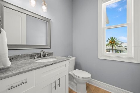 House in Belleair Beach, Florida 4 bedrooms, 310.39 sq.m. № 1843772 - photo 19