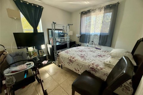 Immobilier commercial à vendre à Miami, Floride: 296.92 m2 № 1953565 - photo 16