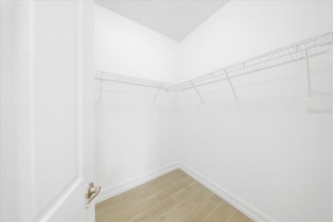 House in Naples, Florida 2 bedrooms, 138.98 sq.m. № 2127685 - photo 25