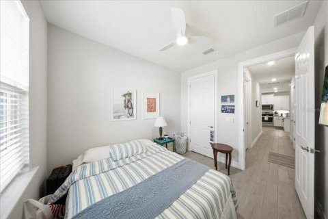 House in Naples, Florida 2 bedrooms, 138.98 sq.m. № 2127685 - photo 12
