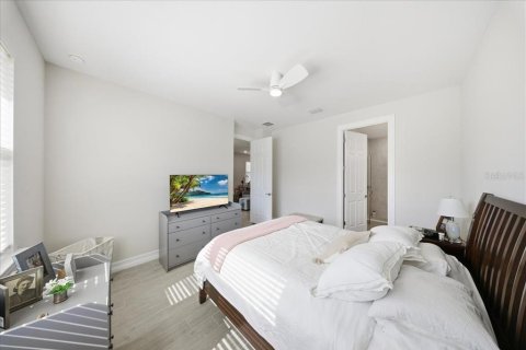 House in Naples, Florida 2 bedrooms, 138.98 sq.m. № 2127685 - photo 20