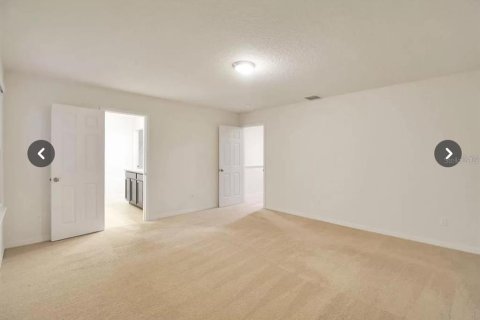Casa en venta en Kissimmee, Florida, 4 dormitorios, 240.25 m2 № 1804918 - foto 15