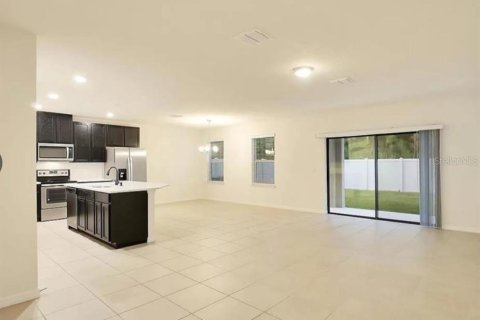 Casa en venta en Kissimmee, Florida, 4 dormitorios, 240.25 m2 № 1804918 - foto 5
