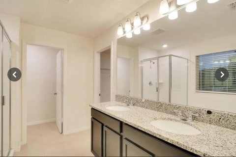 Casa en venta en Kissimmee, Florida, 4 dormitorios, 240.25 m2 № 1804918 - foto 14