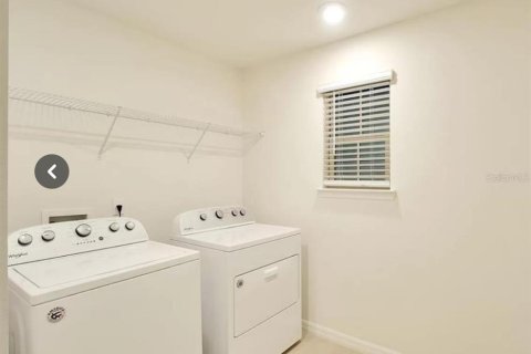Casa en venta en Kissimmee, Florida, 4 dormitorios, 240.25 m2 № 1804918 - foto 18