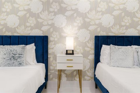 House in Plantation, Florida 7 bedrooms, 350.06 sq.m. № 2061305 - photo 16