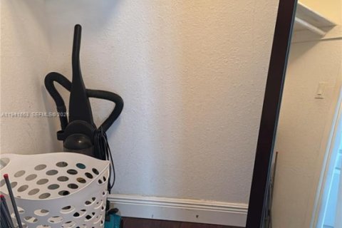 Снять в аренду квартиру в Дорал, Флорида 2 спальни, 96.62м2, № 2000758 - фото 10