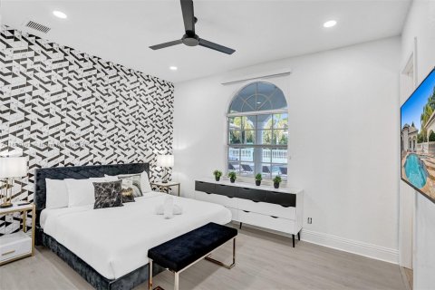 Villa ou maison à louer à Davie, Floride: 9 chambres, 521.46 m2 № 1951236 - photo 10