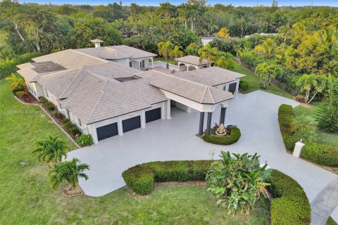 Villa ou maison à louer à Davie, Floride: 9 chambres, 521.46 m2 № 1951236 - photo 13