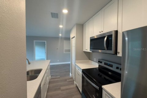 Copropriété à louer à Kissimmee, Floride: 2 chambres, 87.05 m2 № 2416702 - photo 2
